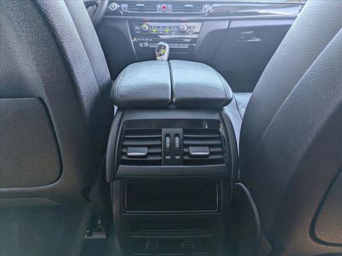 Used 2014 BMW X5 xDrive35d image 17