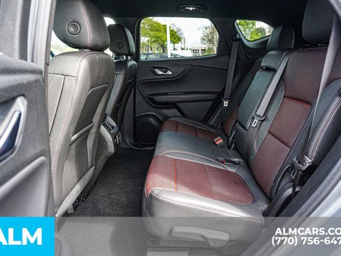 Used 2025 Chevrolet Blazer RS FWD image 23