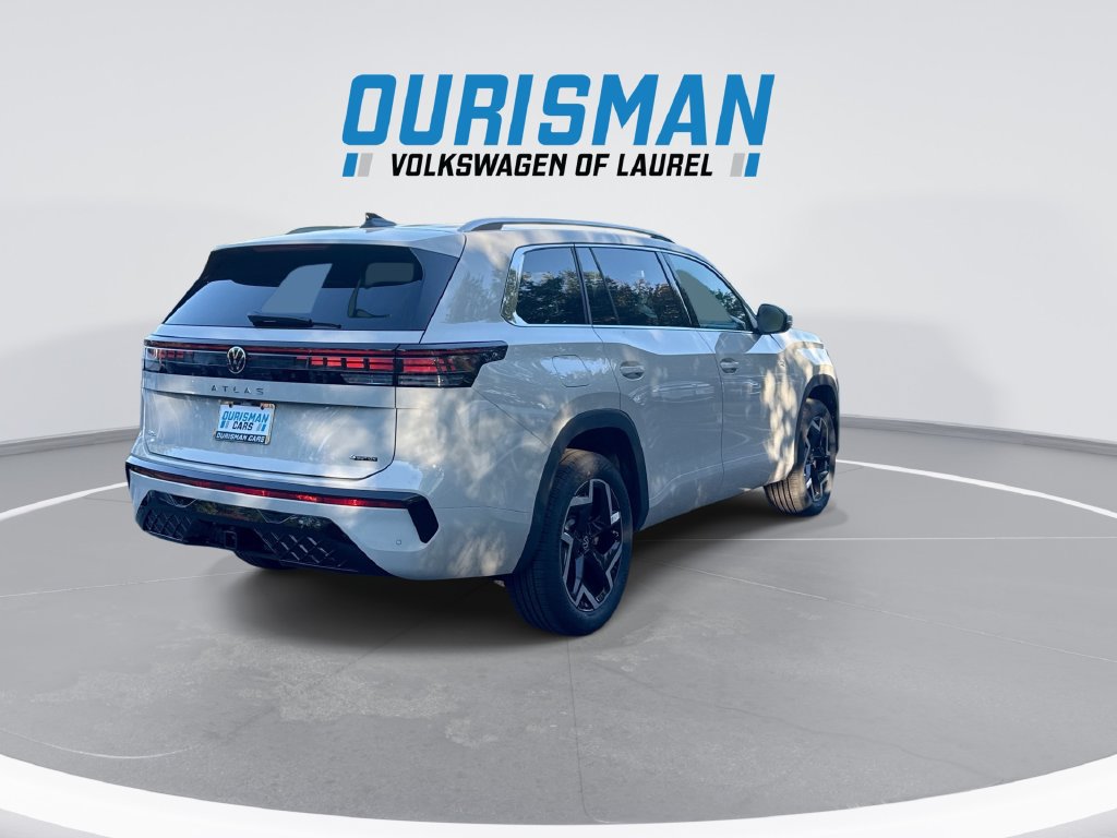 New 2027 Volkswagen Atlas SEL R-Line AWD/4WD image 8