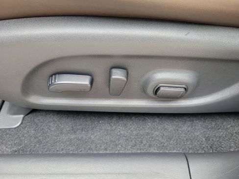 Used 2019 INFINITI QX60 Luxe w/ Essential Package image 17