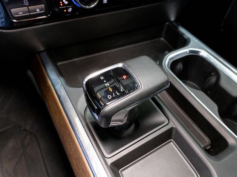 Used 2024 Chevrolet Silverado 1500 High Country w/ High Country Premium Package image 29