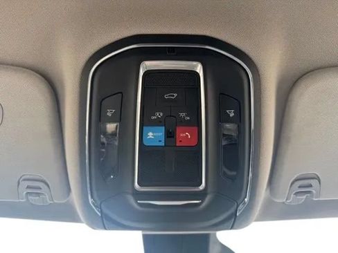 Used 2024 Jeep Wagoneer Series II w/ Flexible Seating Group AWD/4WD image 29