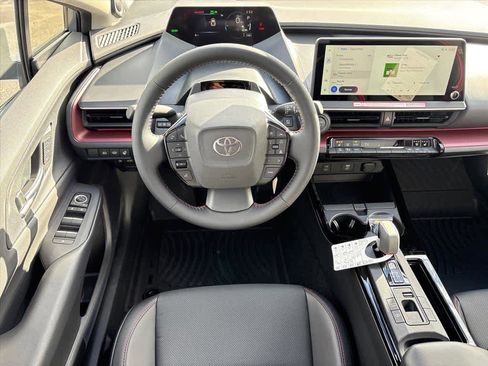 New 2026 Toyota Prius Plug-In Hybrid image 4