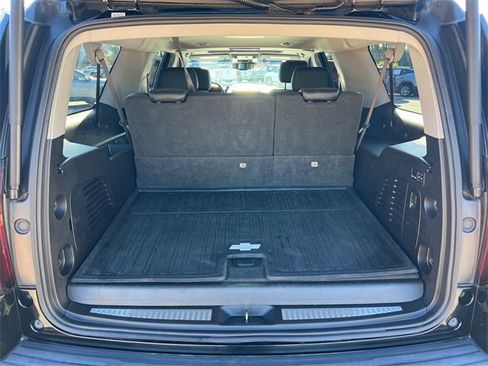 Used 2019 Chevrolet Suburban Premier image 18