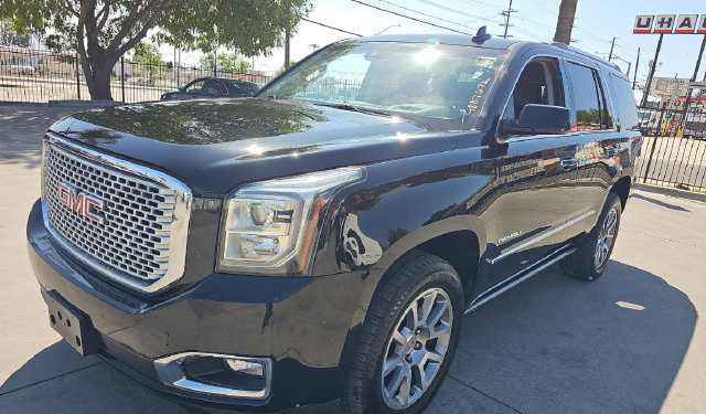 Used 2017 GMC Yukon Denali AWD/4WD image 1