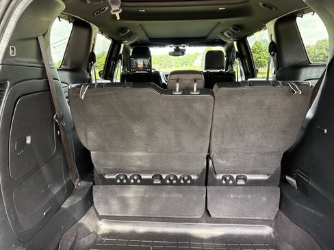 Used 2018 Chrysler Pacifica Limited w/ Advanced Safetytec Group FWD image 31