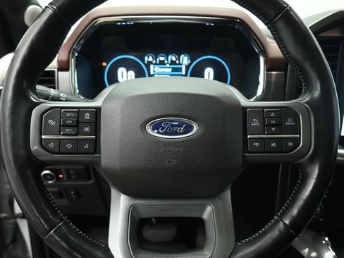 Used 2022 Ford F150 Lariat w/ Equipment Group 502A High AWD/4WD image 10