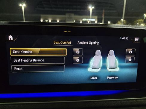 Used 2022 Mercedes-Benz GLS 450 4MATIC image 39