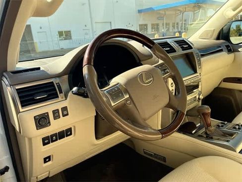 Used 2019 Lexus GX 460 Luxury image 15