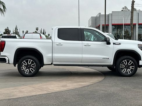 Certified 2025 GMC Sierra 1500 AT4 w/ AT4 Premium Package image 3