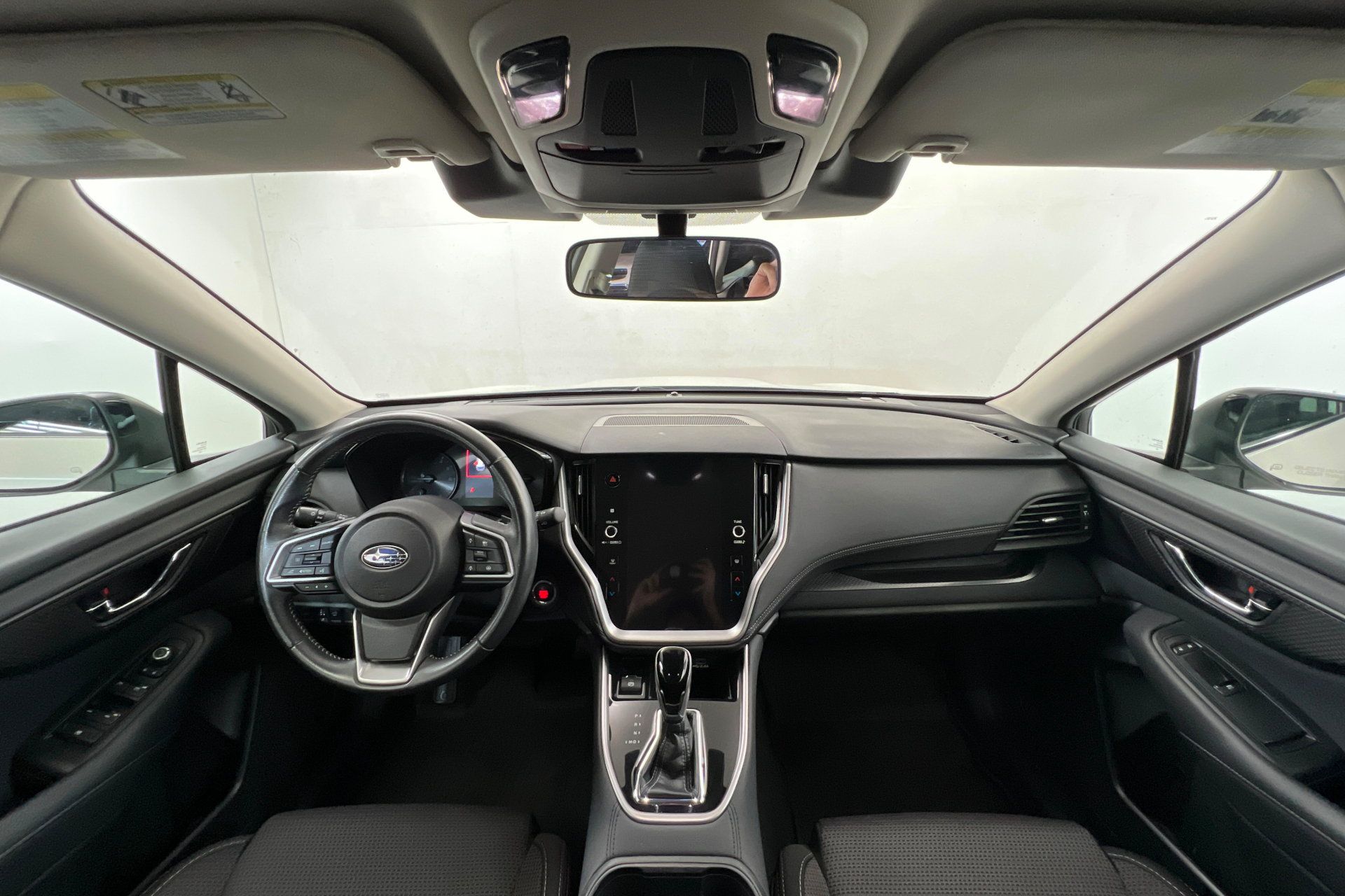Used 2025 Subaru Outback Premium AWD/4WD image 10