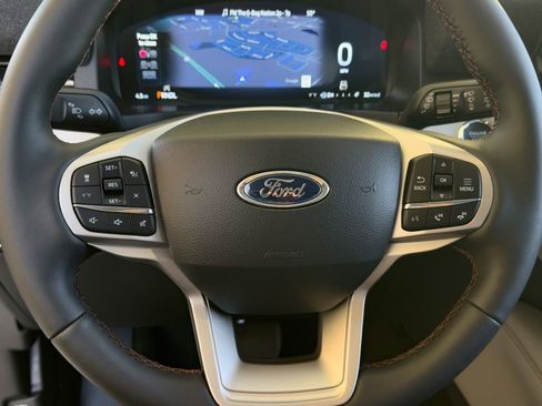 New 2026 Ford Explorer Active w/ Active Comfort Package image 47