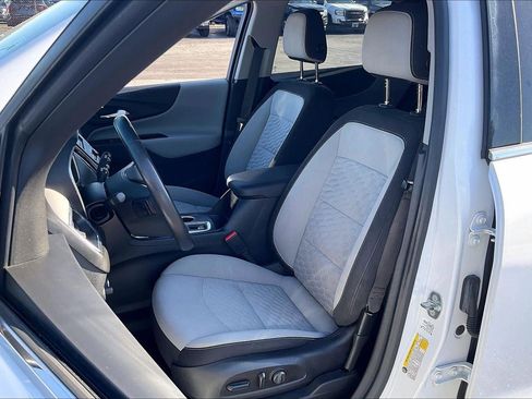 Used 2018 Chevrolet Equinox LT FWD image 23