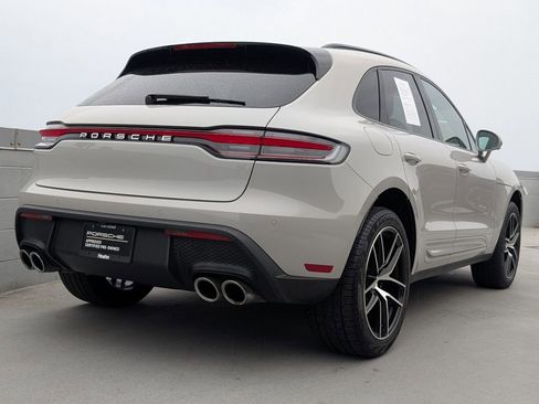 Certified 2024 Porsche Macan image 23
