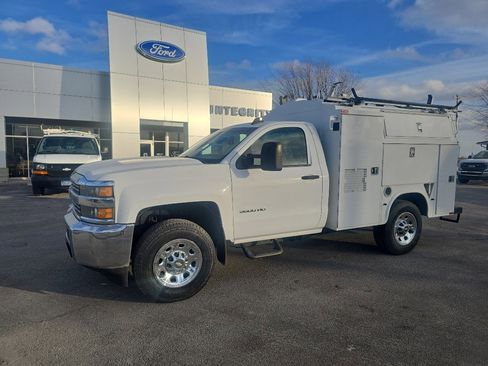 Used 2015 Chevrolet Silverado 3500 W/T image 2