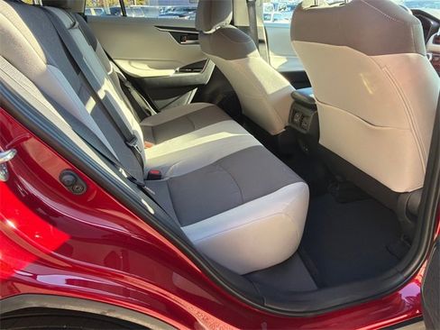 Used 2025 Toyota RAV4 XLE image 15