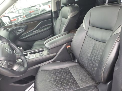 Used 2019 Nissan Murano Platinum image 17