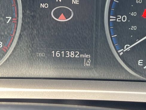 Used 2017 Toyota RAV4 XLE FWD image 26