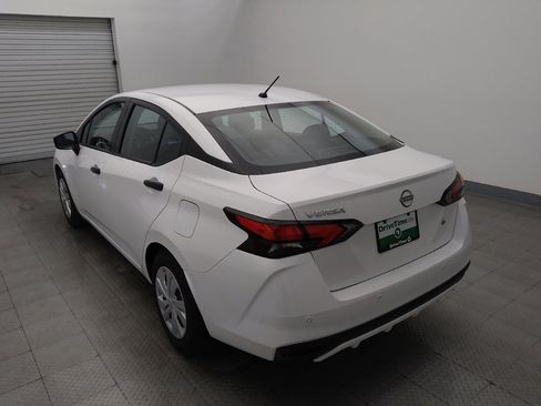 Used 2023 Nissan Versa S FWD image 5