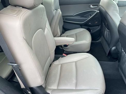 Used 2016 Hyundai Santa Fe Limited w/ Option Group 04 FWD image 22