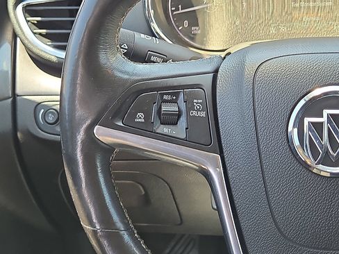 Used 2018 Buick Encore Essence FWD image 18