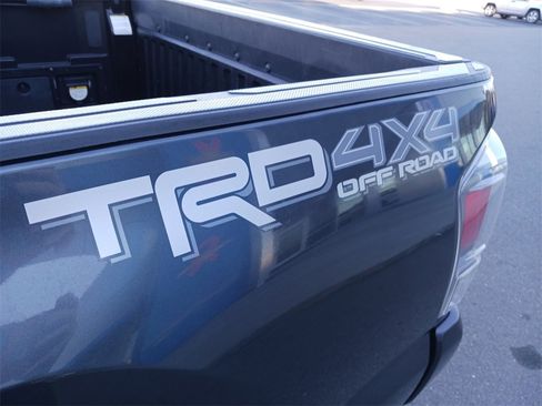 Used 2023 Toyota Tacoma TRD Off-Road image 31