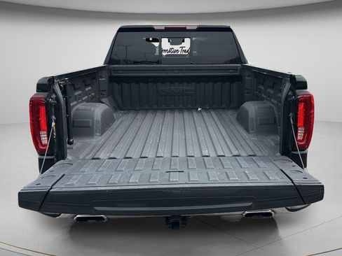 Certified 2022 GMC Sierra 1500 SLT w/ SLT Premium Plus Package AWD/4WD image 10