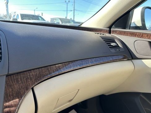 Used 2012 Buick Regal Leather image 35