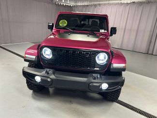 Used 2024 Jeep Gladiator Sport AWD/4WD video 2