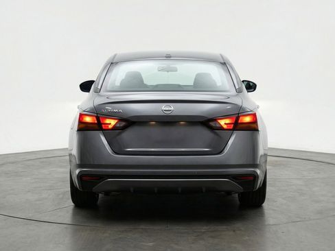 Used 2025 Nissan Altima 2.5 SV image 7