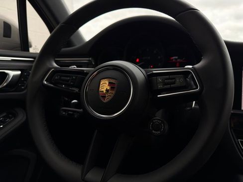 Used 2026 Porsche Macan GTS AWD/4WD image 11