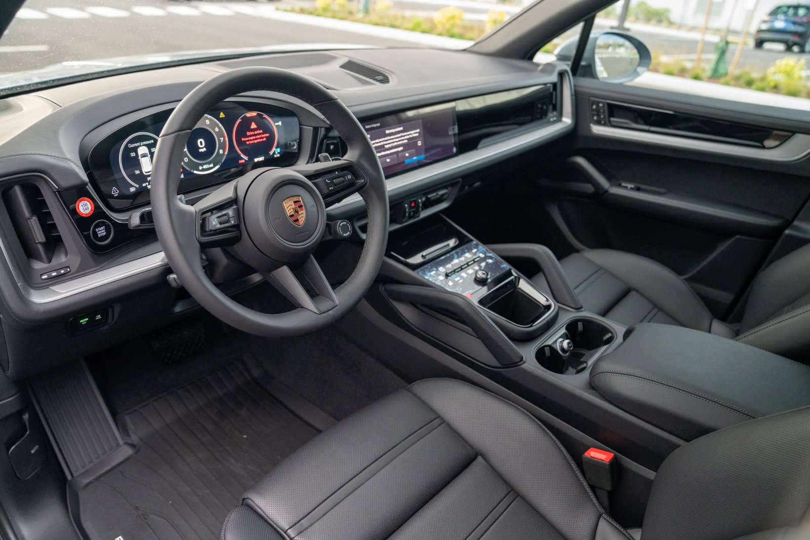 Certified 2026 Porsche Cayenne AWD/4WD image 4