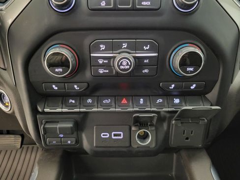 Used 2020 Chevrolet Silverado 1500 RST w/ Texas Edition image 7