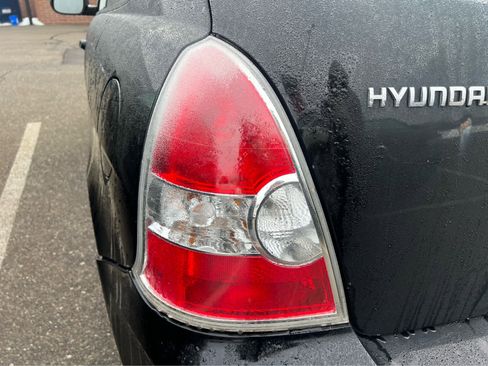 Used 2011 Hyundai Accent GS w/ Premium Pkg 3 image 6