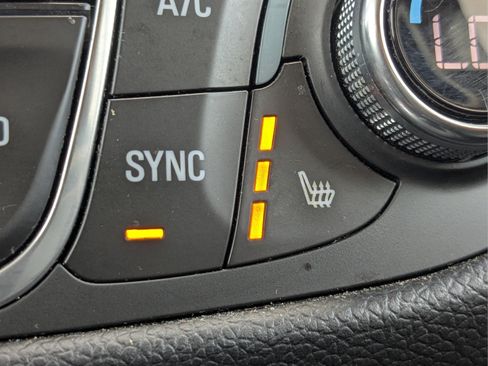 Used 2020 Chevrolet Equinox Premier AWD/4WD image 24
