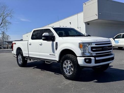 Used 2021 Ford F250 Lariat w/ Lariat Value Package image 2