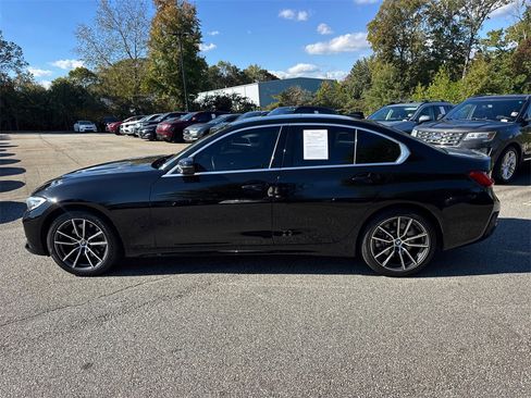 Used 2020 BMW 330i Sedan w/ Driving Assistance Package image 4