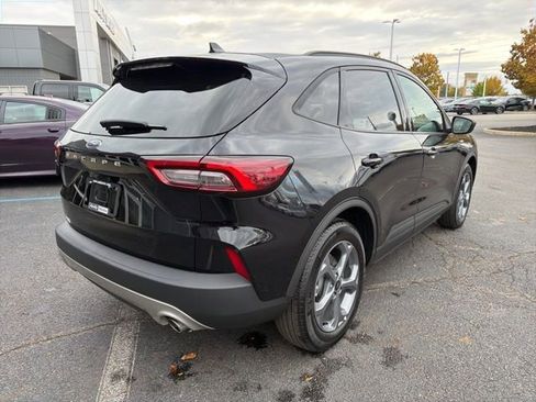 Used 2025 Ford Escape ST-Line image 3