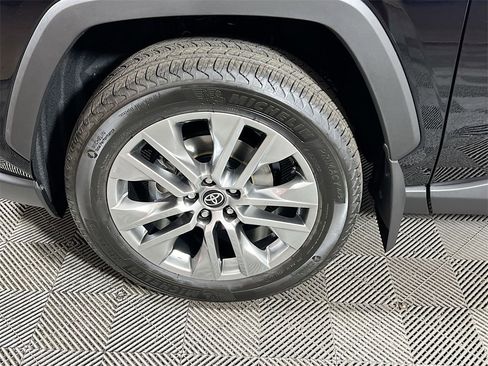 Certified 2025 Toyota RAV4 XLE Premium image 26