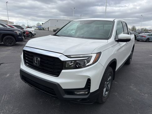 Used 2023 Honda Ridgeline RTL-E image 2