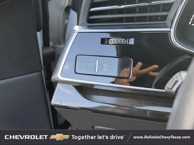 Used 2024 Audi Q8 Prestige w/ Prestige Package AWD/4WD image 24