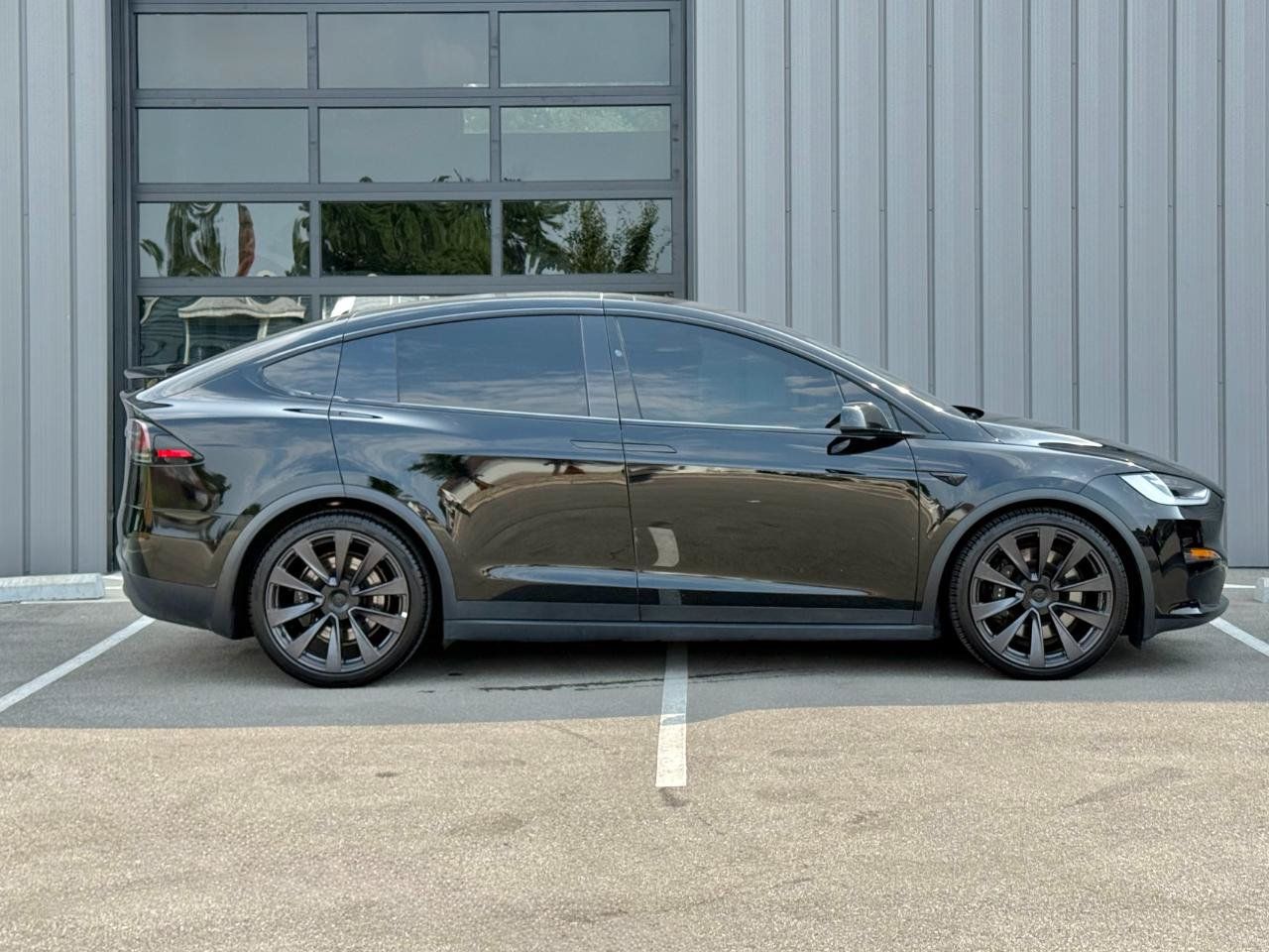 Used 2022 Tesla Model X AWD/4WD image 4