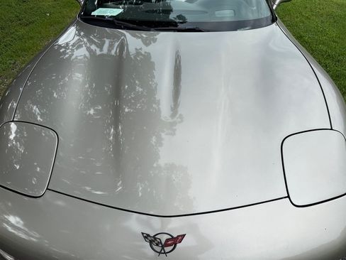 Used 1999 Chevrolet Corvette Convertible w/ Memory Pkg RWD image 15