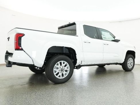 New 2025 Toyota Tacoma SR5 RWD image 21