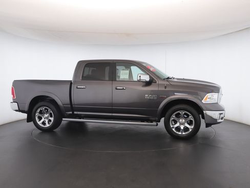 Used 2017 RAM 1500 Laramie w/ Convenience Group image 34