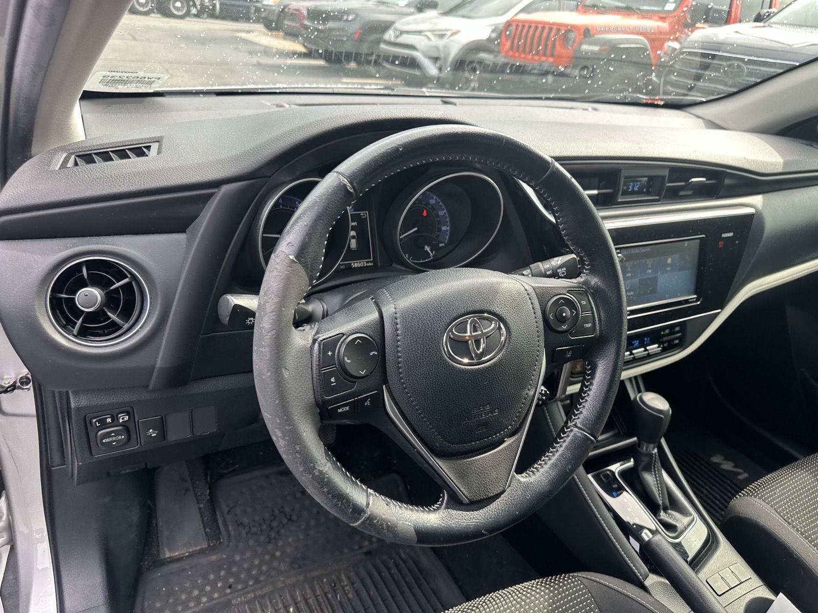 Used 2017 Toyota Corolla iM FWD image 10