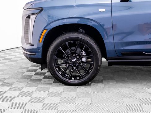 New 2026 Cadillac Escalade Sport w/ LPO, ONYX Package AWD/4WD image 38
