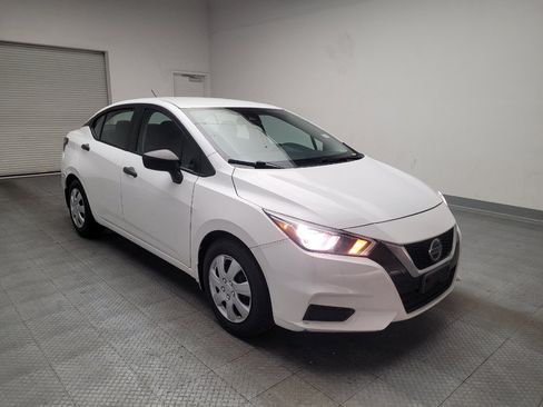 Used 2022 Nissan Versa S w/ Trunk Package FWD image 13