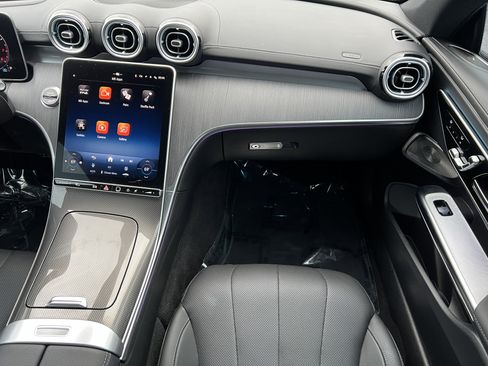 Used 2024 Mercedes-Benz CLE 300 4MATIC Coupe image 34