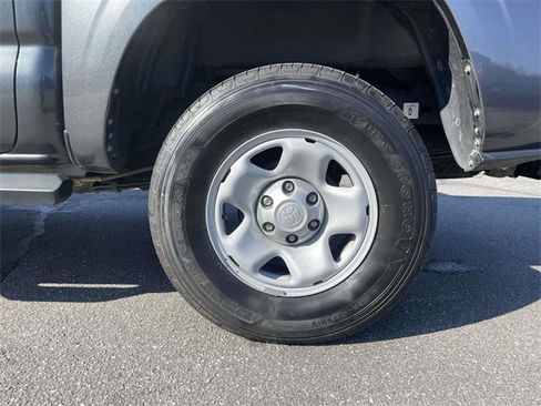 Used 2023 Toyota Tacoma SR image 9